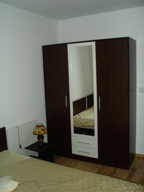 Byala Home Apartment Complex ภายนอก รูปภาพ