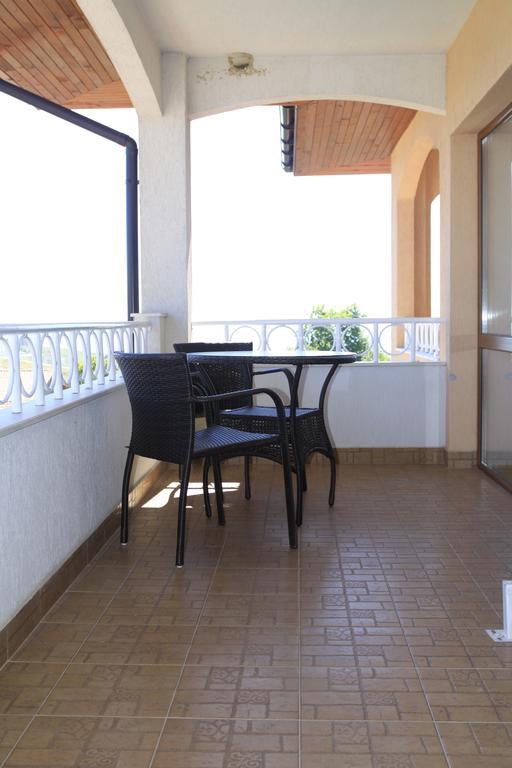 Byala Home Apartment Complex ภายนอก รูปภาพ
