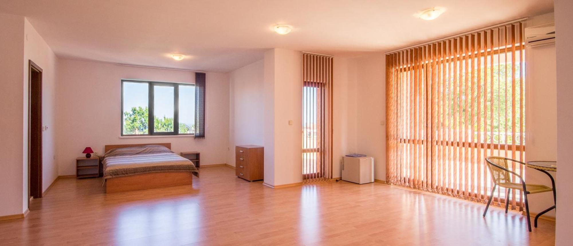 Byala Home Apartment Complex ภายนอก รูปภาพ